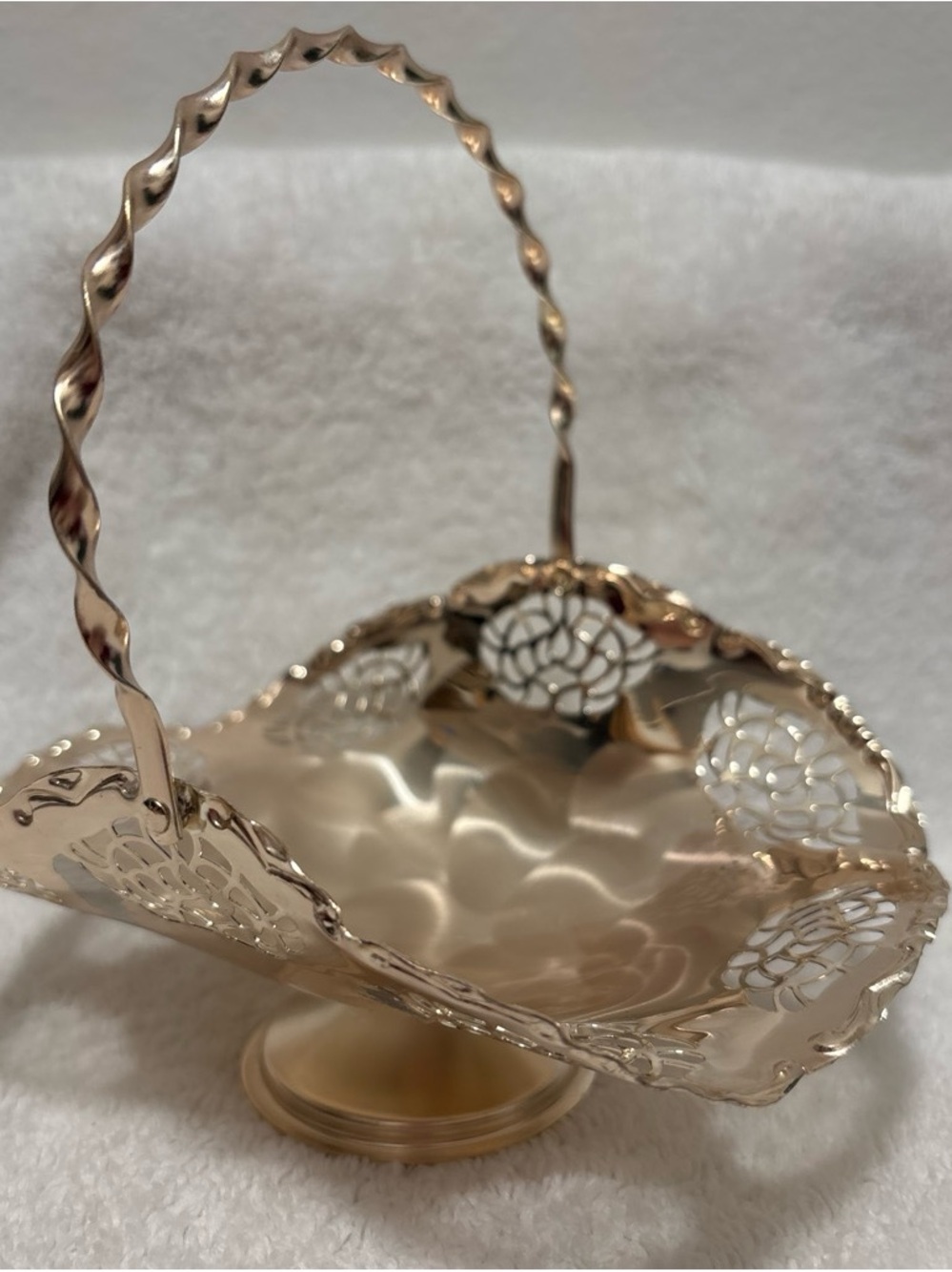 Decorative silver Metal Basket with Twisted Handle